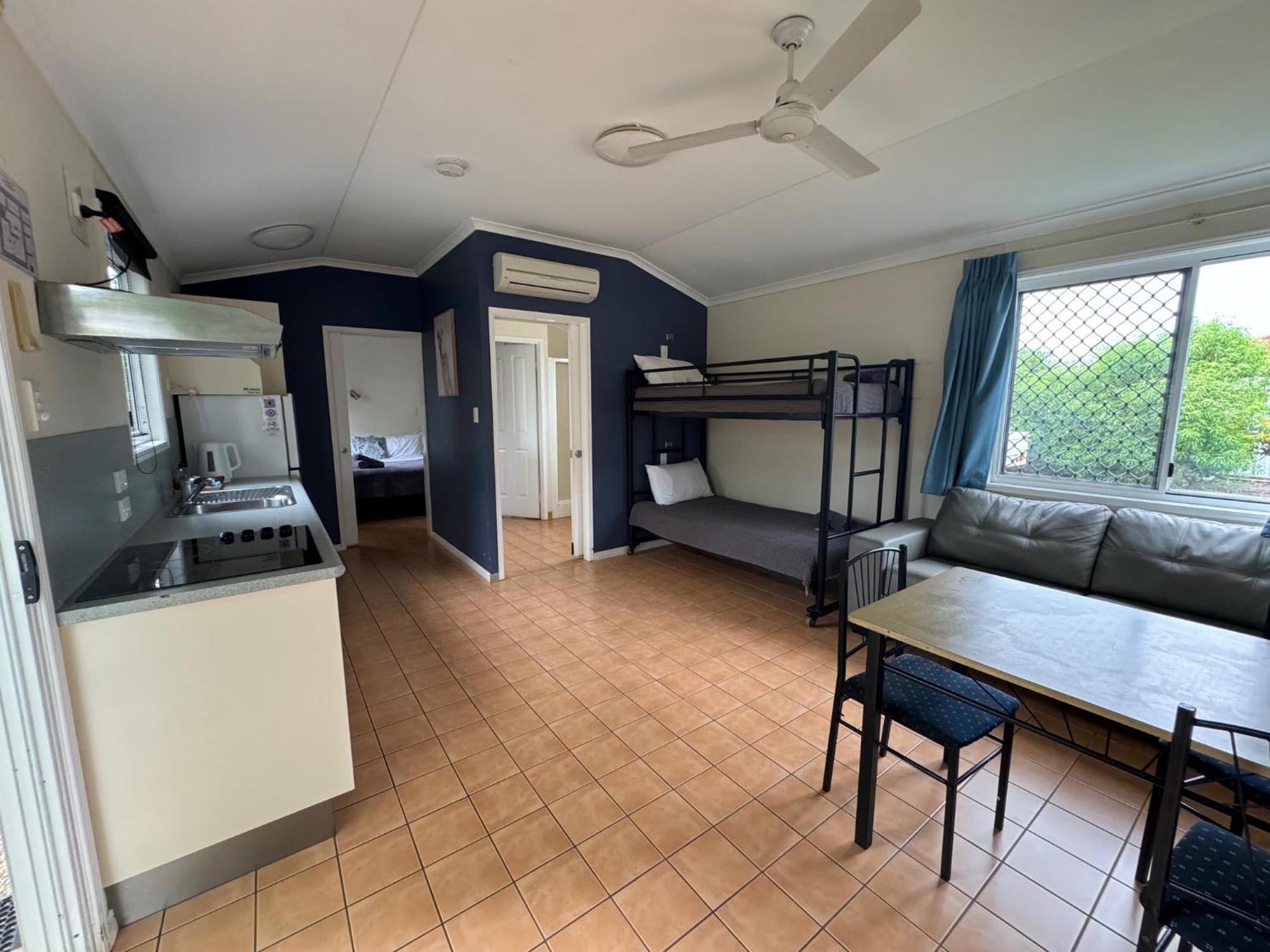 Mareeba Motor Inn Exteriör bild